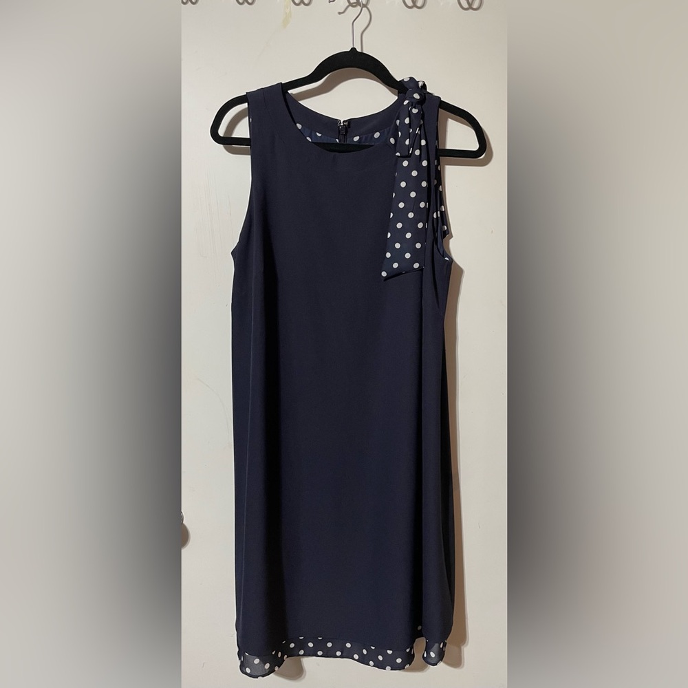 Chic Navy Polka Dot Dress